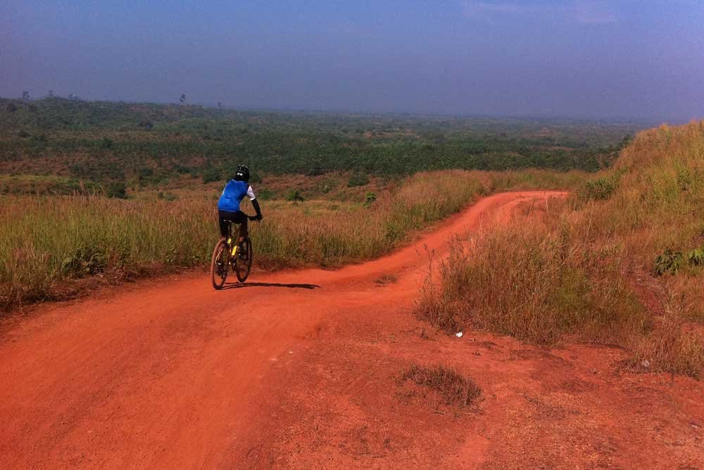 INLE LAKE CYCLING TOUR 1 DAY